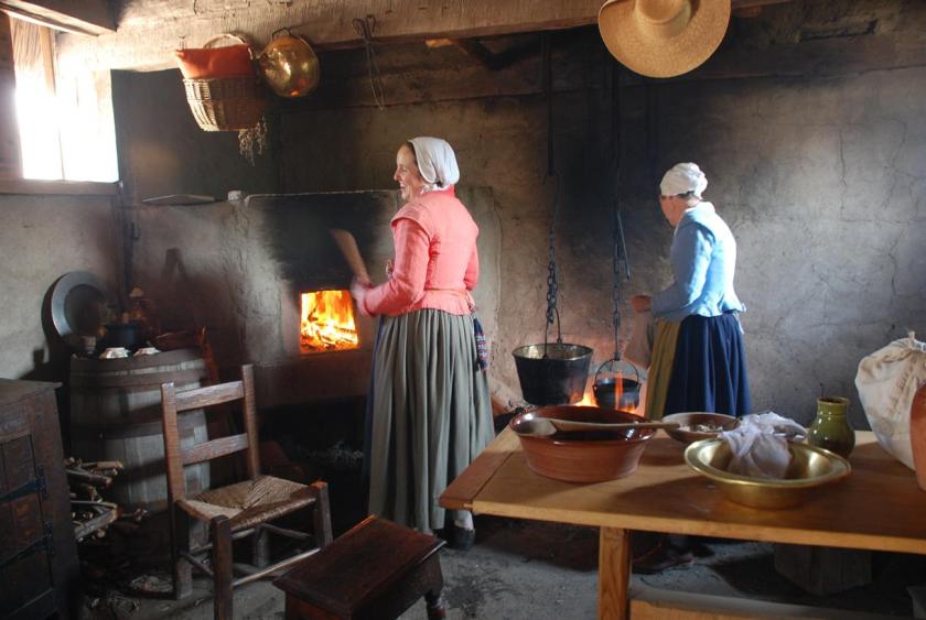 Colonial Kitchen