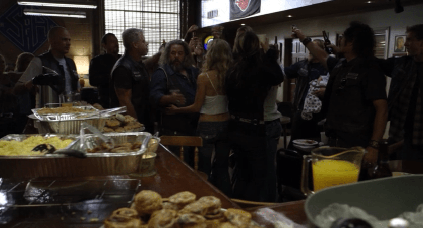 The club toasts Opie and Lyla's engagement over the breakfast that Gemma prepared. 